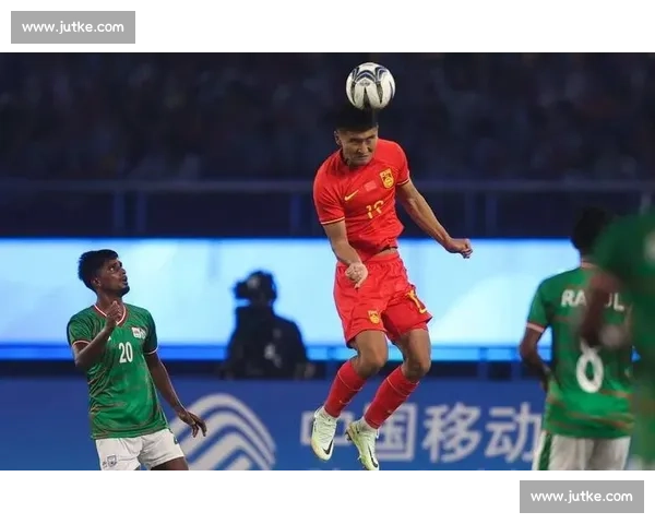 巴顿时隔四年重返国足！边路多面手或成佩家军战术奇兵