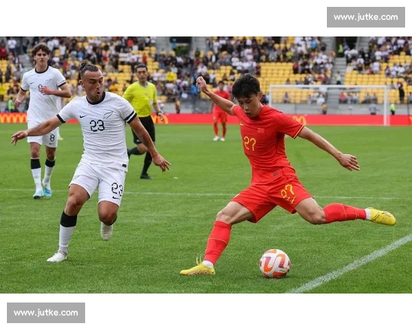 巴顿时隔四年重返国足!边路多面手或成佩家军战术奇兵 巴顿时隔四年重返国足!边路多面手或成佩家军战术奇兵