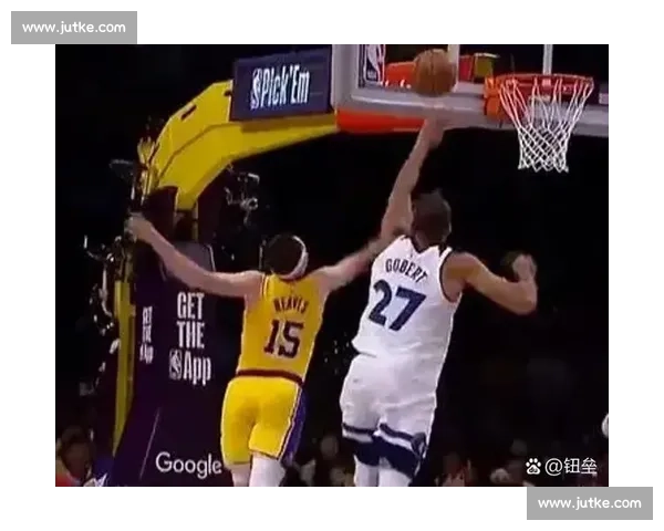 NBA总决赛湖人对热火G1全场录像回顾与关键时刻解析 NBA总决赛湖人对热火G1全场录像回顾与关键时刻解析