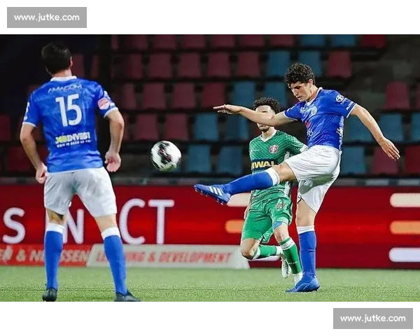 以伊扎古vs为核心的机动战士战术与性能全面对决解析深度研究论